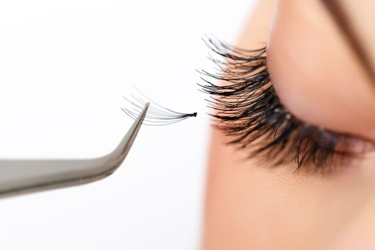 Are Lash Extensions Safe? What You Need to Know Before Booking